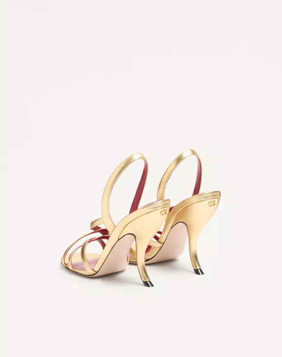Valentino Fetishique Sandal In Laminated Nappa 105Mm - Image 4